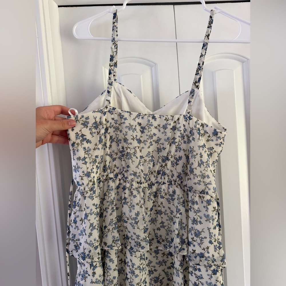 Spring/Summer Dress Bundle - Picture 5 of 14